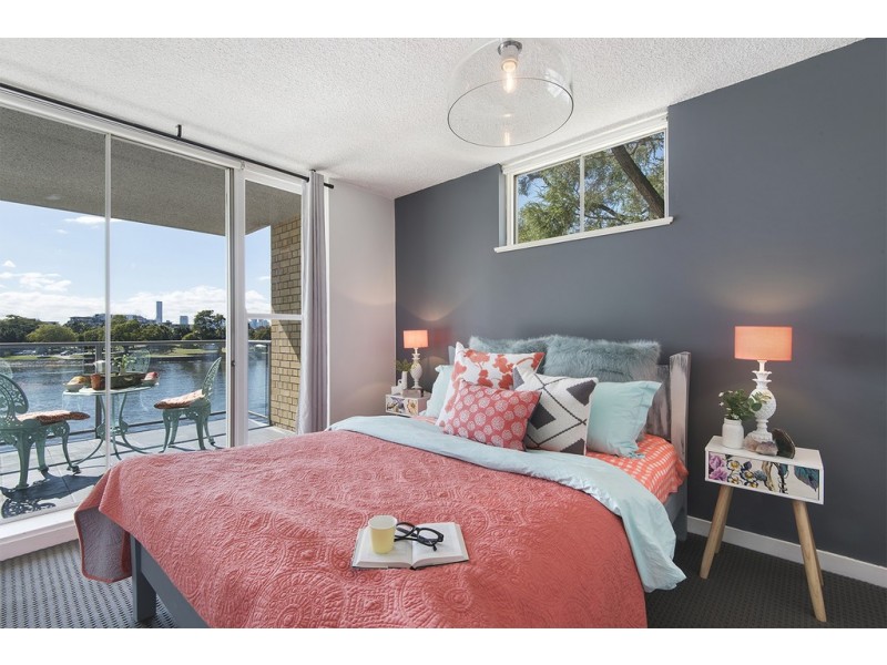 6/8 Sandford Street, St Lucia QLD 4067