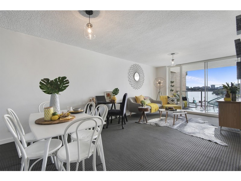 6/8 Sandford Street, St Lucia QLD 4067