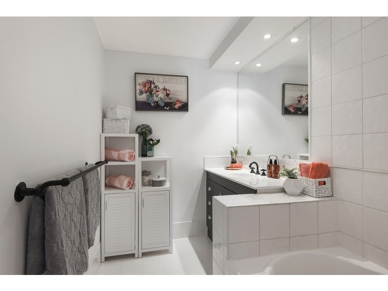 6/8 Sandford Street, St Lucia QLD 4067