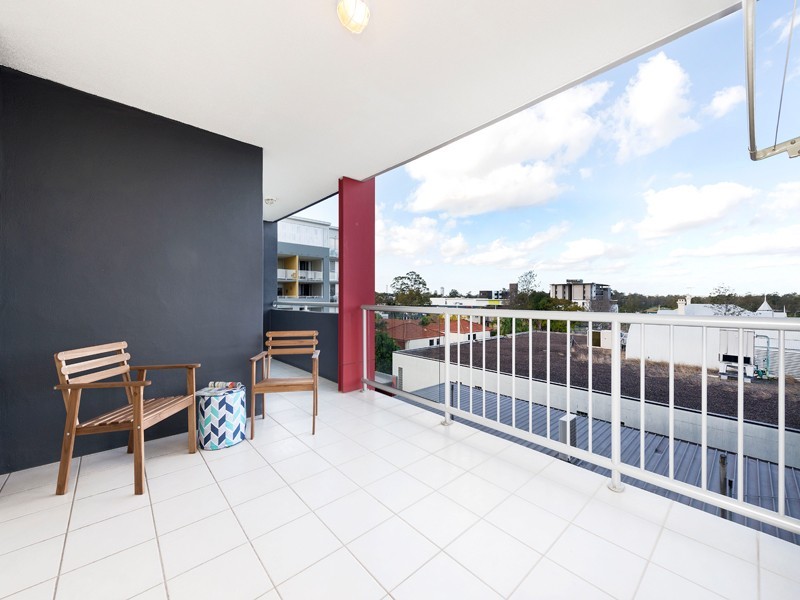18/27 Station Road, Indooroopilly QLD 4068