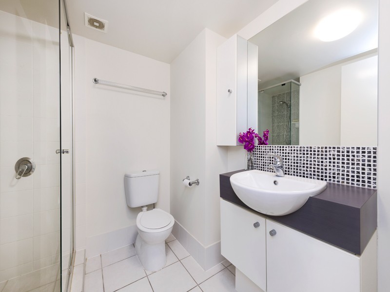 18/27 Station Road, Indooroopilly QLD 4068