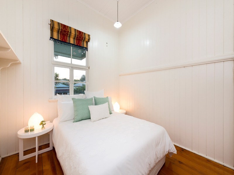 87 Heussler Terrace, Milton QLD 4064