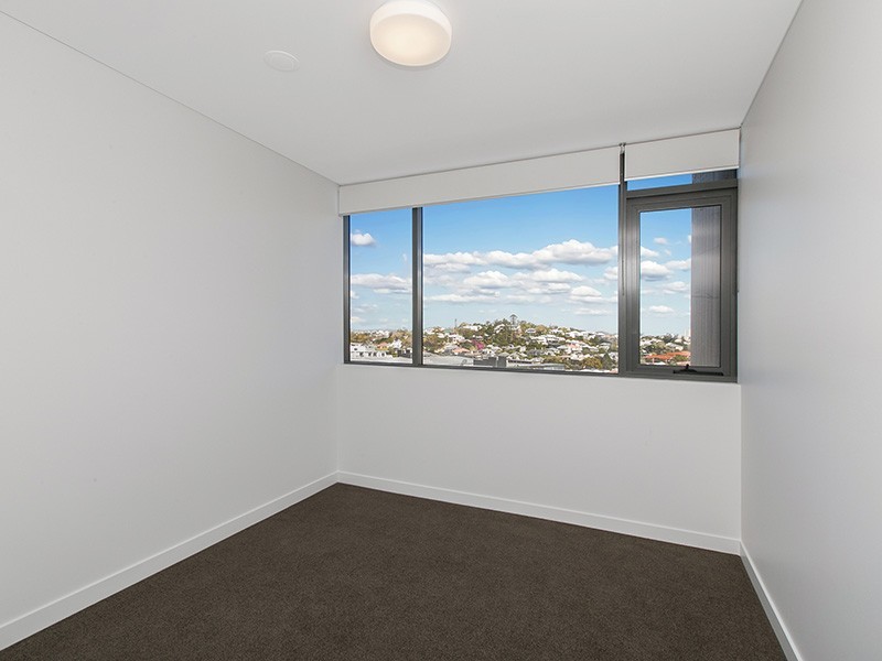 1127/12 Longland Street, Newstead QLD 4006