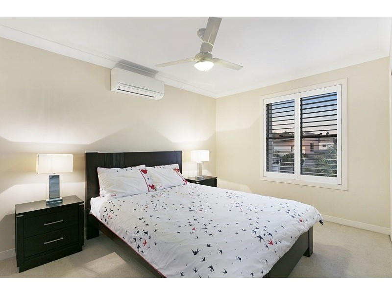7 Barcoo Crescent, Sinnamon Park QLD 4073