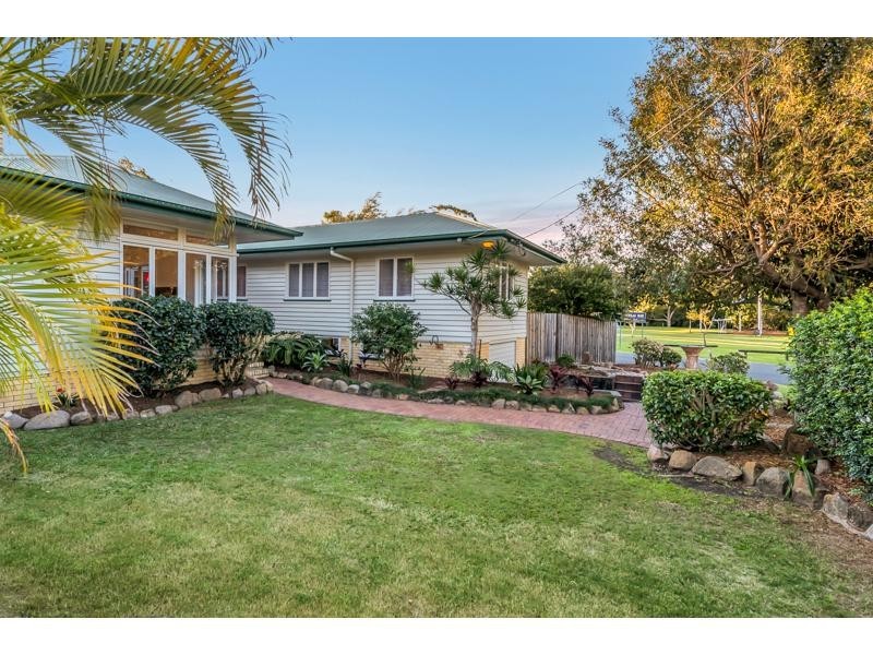 16 Dandaloo Street, The Gap QLD 4061