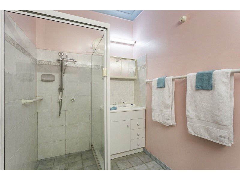 7 Stanley Street, North Booval QLD 4304