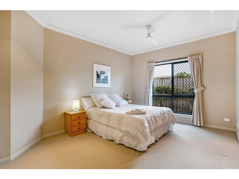 7 Sarah Court, Sinnamon Park QLD 4073