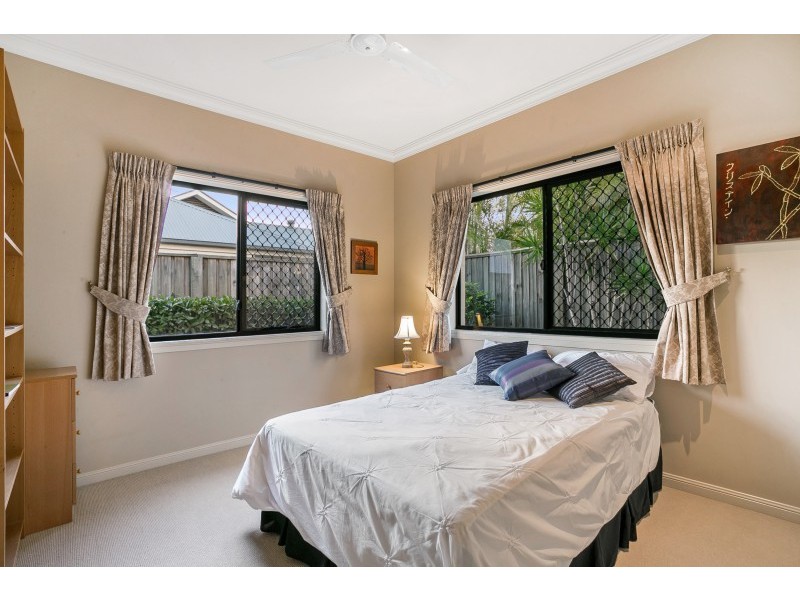 7 Sarah Court, Sinnamon Park QLD 4073