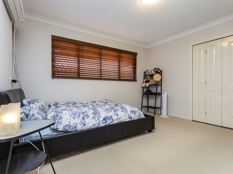 1/31 Sisley Street, St Lucia QLD 4067