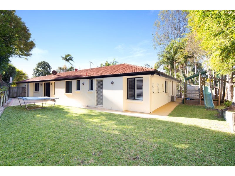 26 Oldfield Place, Brookfield QLD 4069