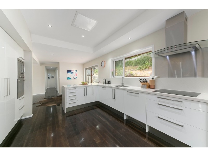 31 Fairweather Street, Kenmore QLD 4069