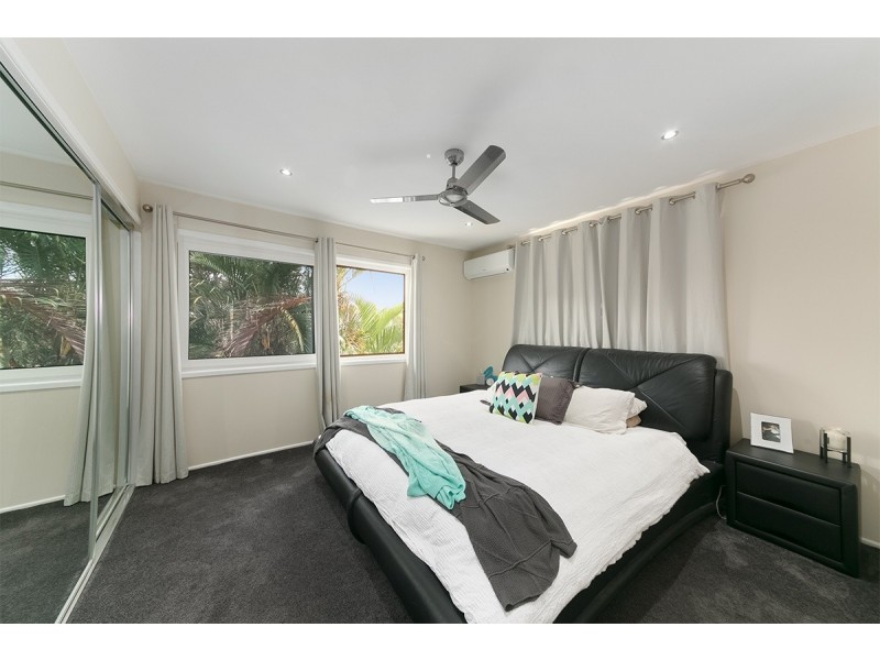 31 Fairweather Street, Kenmore QLD 4069