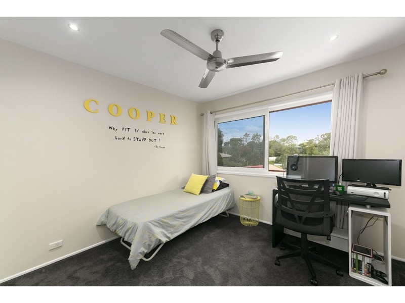 31 Fairweather Street, Kenmore QLD 4069