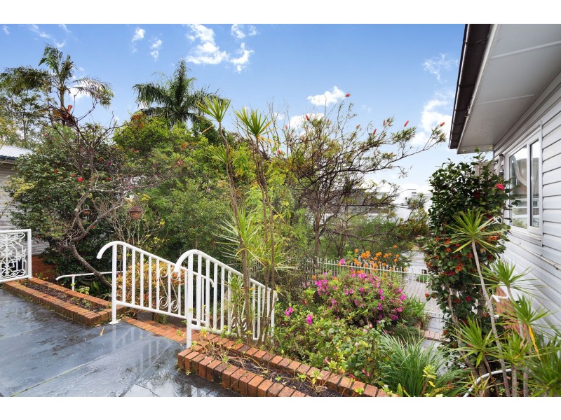 951 Moggill Rd, Kenmore QLD 4069