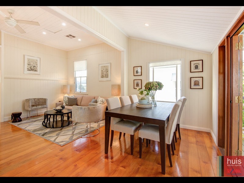 25 Uxbridge St, Grange QLD 4051