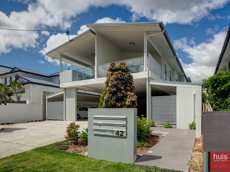 2/42 Latimer St, Holland Park QLD 4121