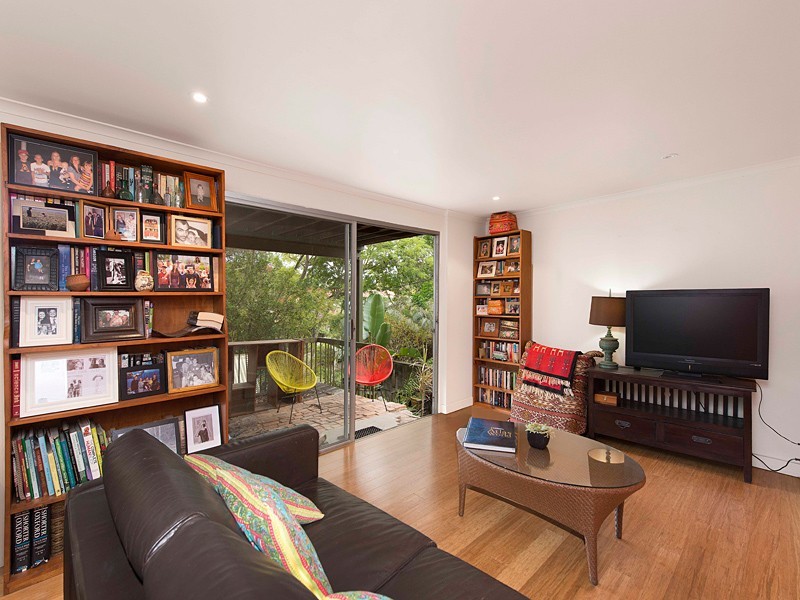 22 Jenkinson St, Indooroopilly QLD 4068