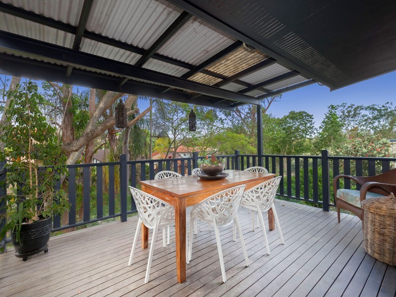 22 Jenkinson St, Indooroopilly QLD 4068