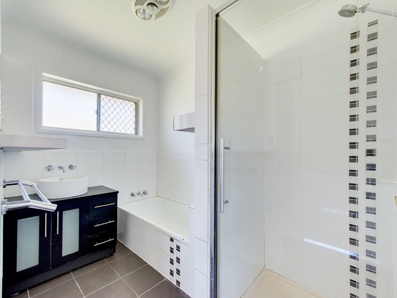 13 Mcinnerney Street, Collingwood Park QLD 4301