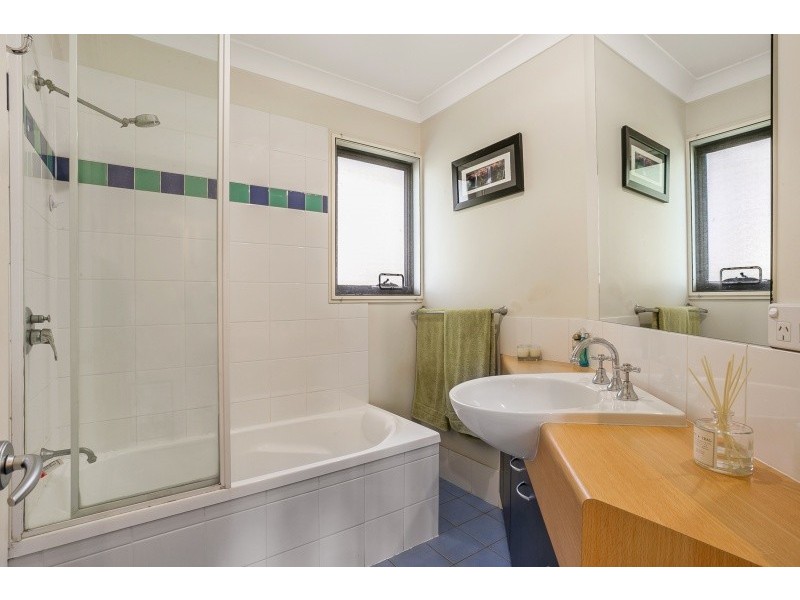 70 York Street, Indooroopilly QLD 4068