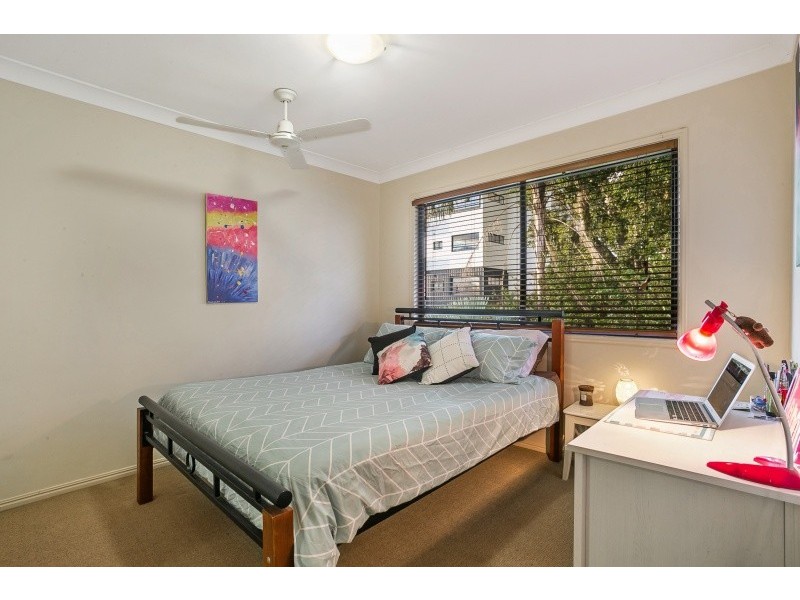 70 York Street, Indooroopilly QLD 4068