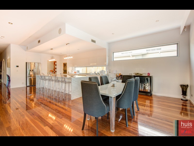 21 Nichols Street, Gumdale QLD 4154