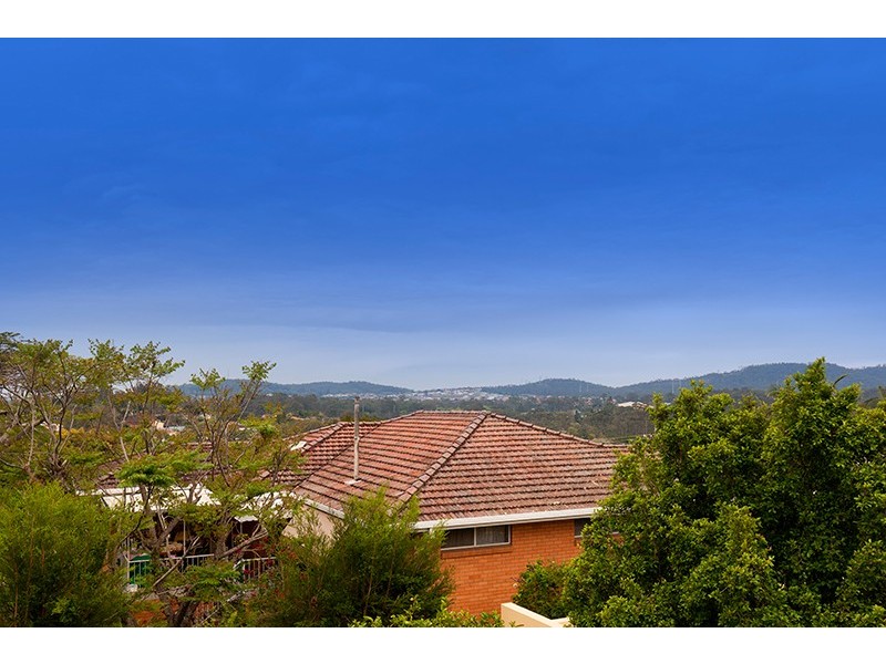 32 Liatoki Street, Mansfield QLD 4122