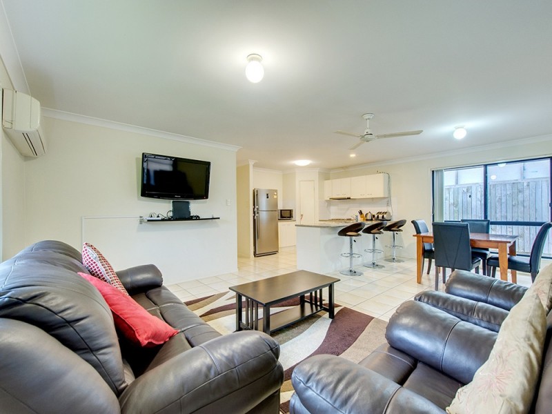29 Gippsland Cct, Forest Lake QLD 4078
