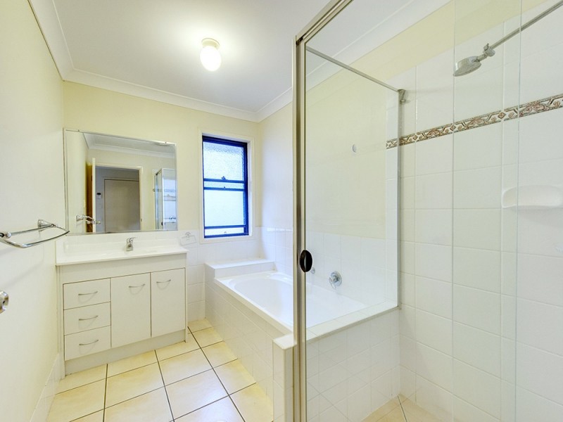 29 Gippsland Cct, Forest Lake QLD 4078