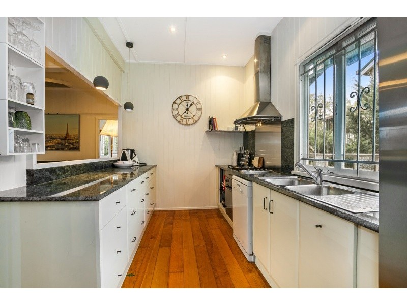 28 Newdegate Street, Greenslopes QLD 4120