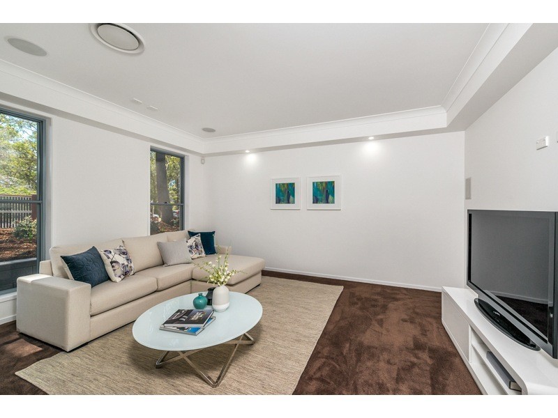 37 Gunnin Street, Fig Tree Pocket QLD 4069