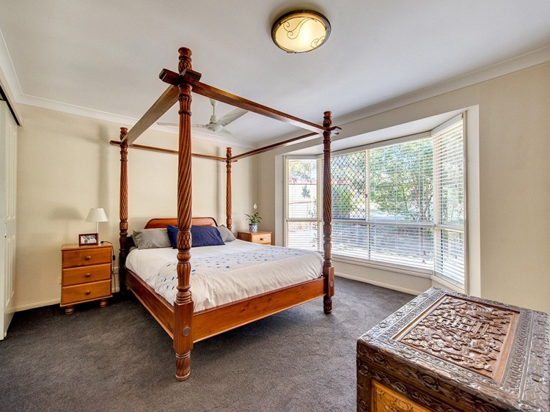 52 Leichhardt Cct, Forest Lake QLD 4078