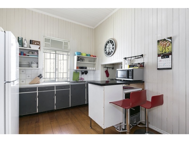 14 Frederick Street, Taringa QLD 4068