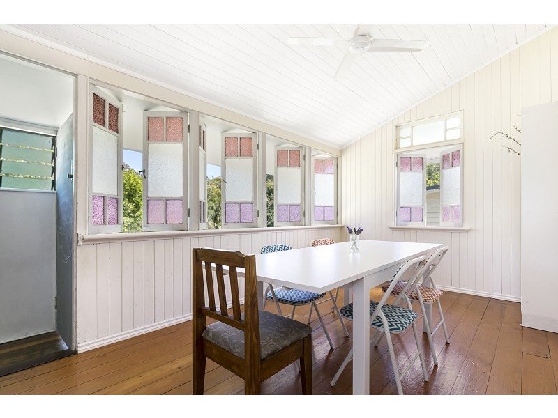 14 Frederick Street, Taringa QLD 4068