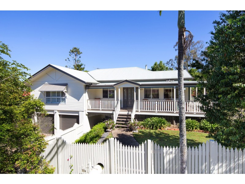 138 Mirbelia Street West, Kenmore Hills QLD 4069