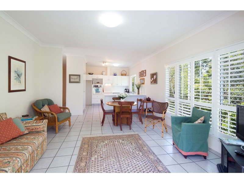 138 Mirbelia Street West, Kenmore Hills QLD 4069