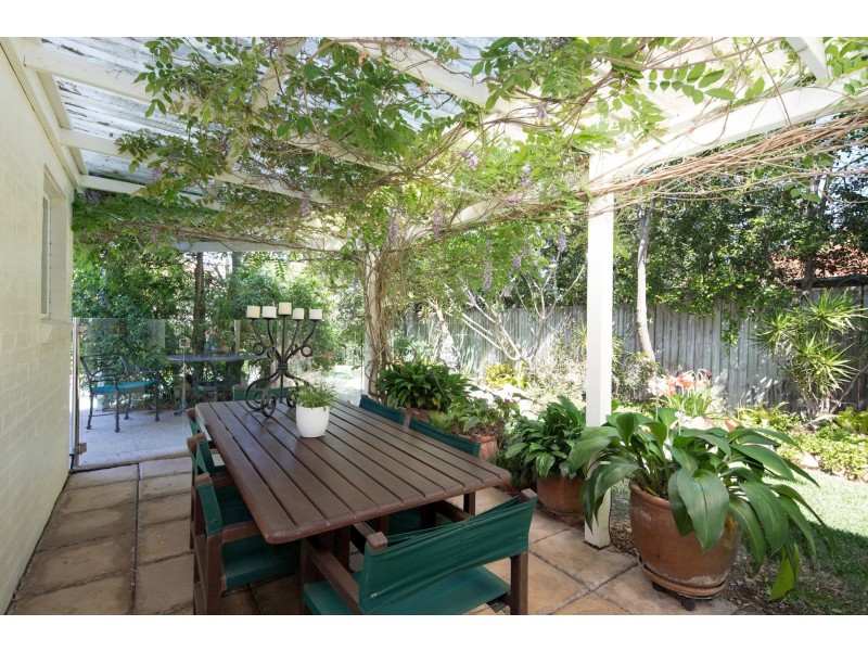 138 Mirbelia Street West, Kenmore Hills QLD 4069