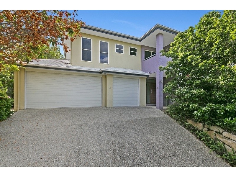 2/7 Scenic Rd, Kenmore QLD 4069