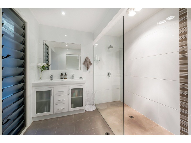 31 Norman Street, Fig Tree Pocket QLD 4069