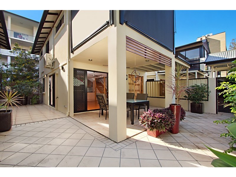 4/37 Sandford Street, St Lucia QLD 4067