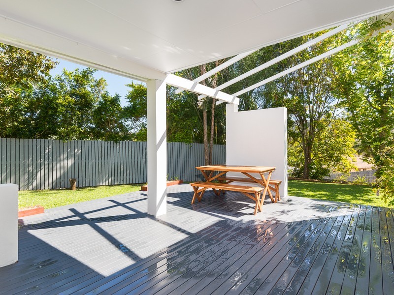 7 Stralock Street, Chapel Hill QLD 4069