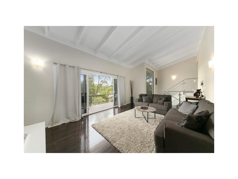 31 Fairweather Street, Kenmore QLD 4069