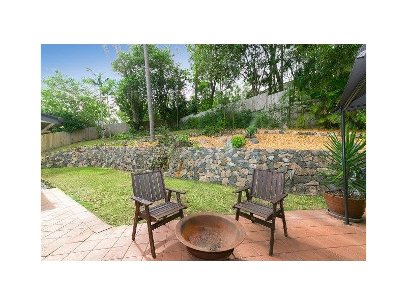 31 Fairweather Street, Kenmore QLD 4069