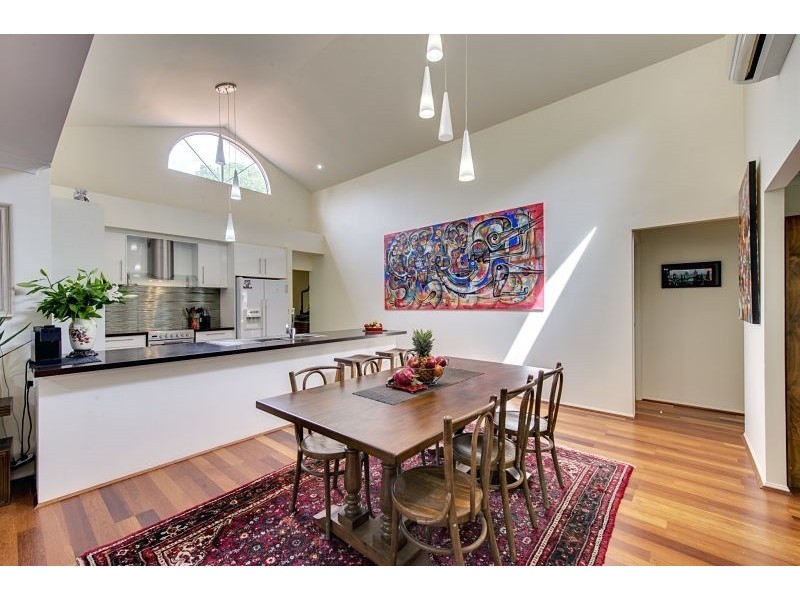 141 Mirbelia St West, Kenmore Hills QLD 4069