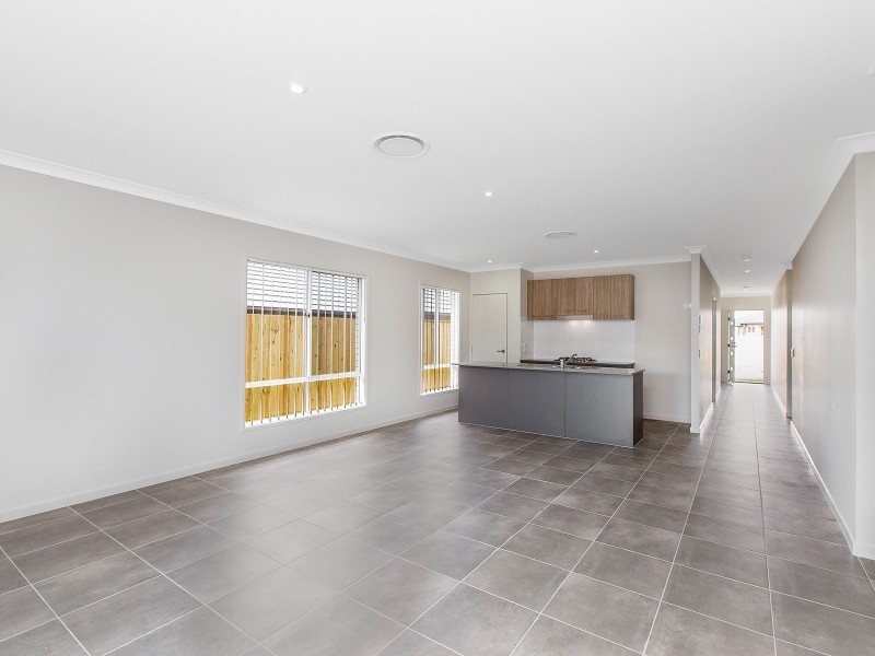 7 Koda Street, Ripley QLD 4306