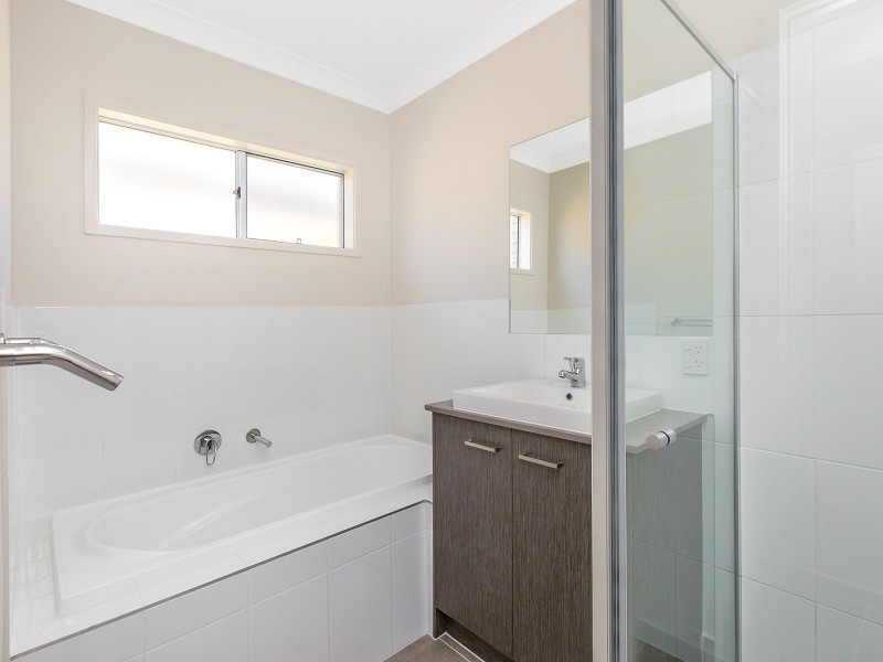 7 Koda Street, Ripley QLD 4306