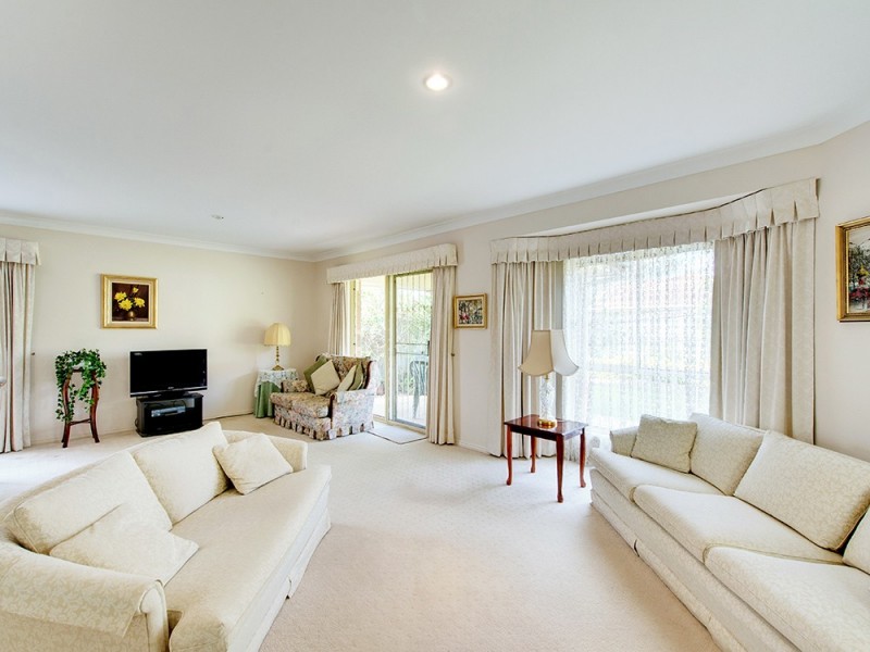 6 Harvard Place, Forest Lake QLD 4078