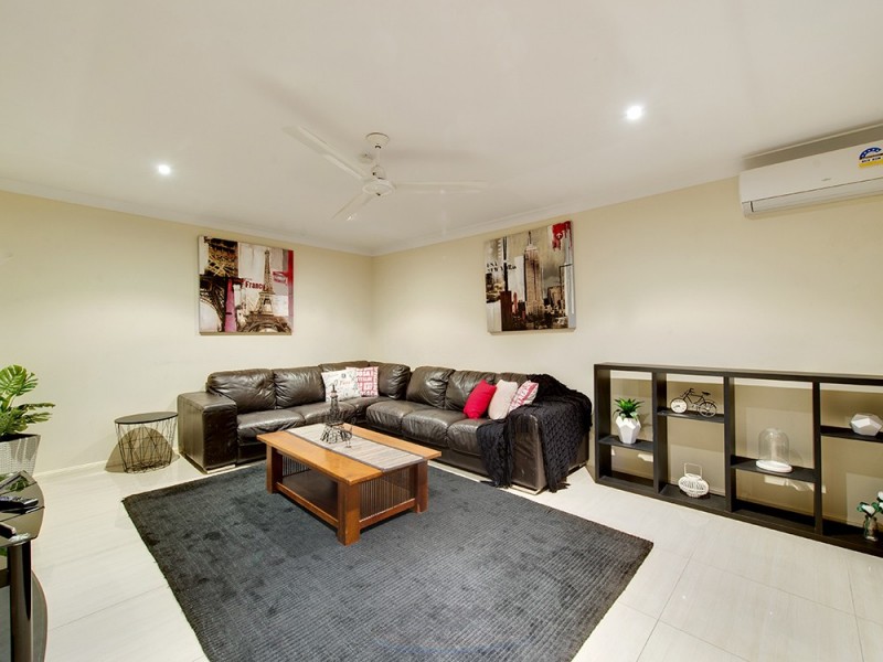 43 Degas Street, Forest Lake QLD 4078