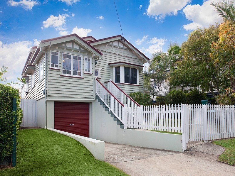 80 Lewin Street, Bardon QLD 4065