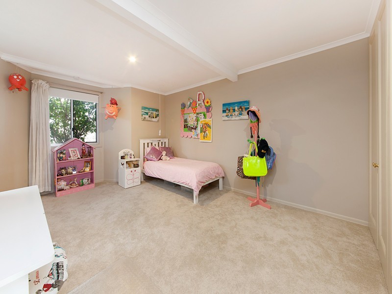 80 Lewin Street, Bardon QLD 4065